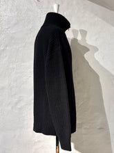 Load image into Gallery viewer, Adnym Atelier knitted cardigan