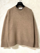 Load image into Gallery viewer, Teurn Studios knitted cashmere sweater