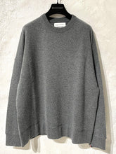 Load image into Gallery viewer, extreme Cashmere knitted relaxed fit sweater