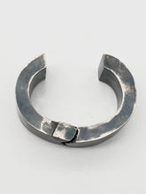 Load image into Gallery viewer, Filip Palmén - cuff