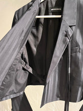 Load image into Gallery viewer, Ann Demeulemeester cropped slouchy jacket