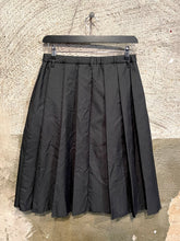 Load image into Gallery viewer, Adnym Atelier pleated kilt