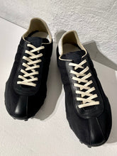 Load image into Gallery viewer, Maison Margiela low top sprinters