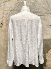 Load image into Gallery viewer, Lauseger shirt