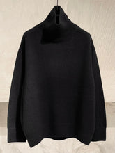 Load image into Gallery viewer, Teurn Studios knitted cashmere turtleneck sweater
