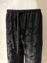 Load image into Gallery viewer, MM6 Maison Margiela floral jacquard trousers