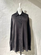 Load image into Gallery viewer, Dries Van Noten cocoon shirt