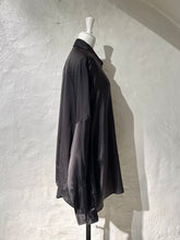 Load image into Gallery viewer, Dries Van Noten cocoon shirt