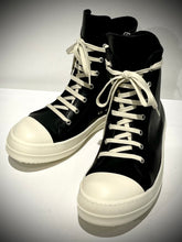 Load image into Gallery viewer, Rick Owens leather sneakers