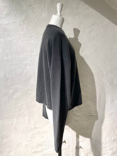 Load image into Gallery viewer, Extreme Cashmere knitted sweater
