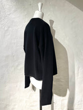 Load image into Gallery viewer, Extreme Cashmere knitted sweater
