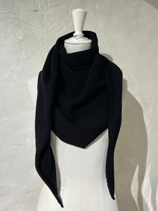 Extreme Cashmere knitted triangle scarf