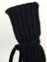 Load image into Gallery viewer, Imaskopi knitted hood