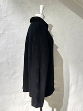 Load image into Gallery viewer, Adnym Atelier knitted pullover