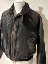 Load image into Gallery viewer, Coor high-neck shearling bomber jacket