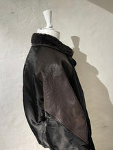 Load image into Gallery viewer, Coor high-neck shearling bomber jacket