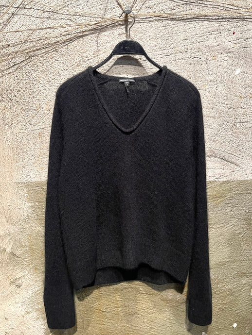 James Perse cashmere V neck sweater