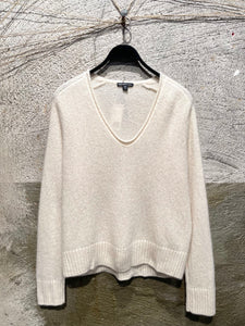 James Perse cashmere V neck sweater