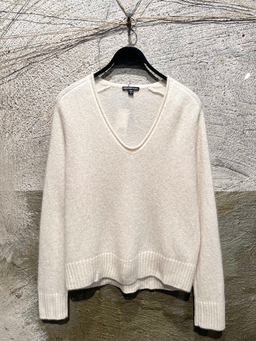 James Perse cashmere V neck sweater