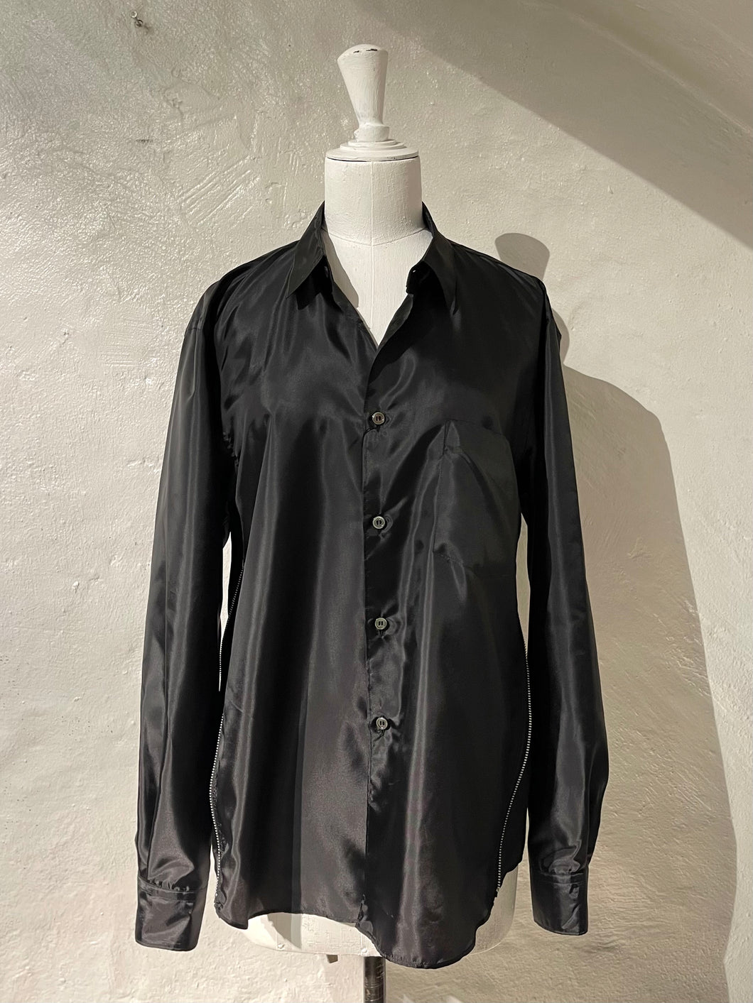 Comme des Garçons BLACK shirt with side zips