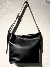 Load image into Gallery viewer, Ann Demeulemeester bag